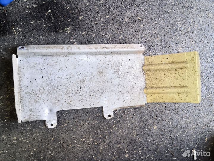 Защитный кожух топливного фильтра бмв е63 е64