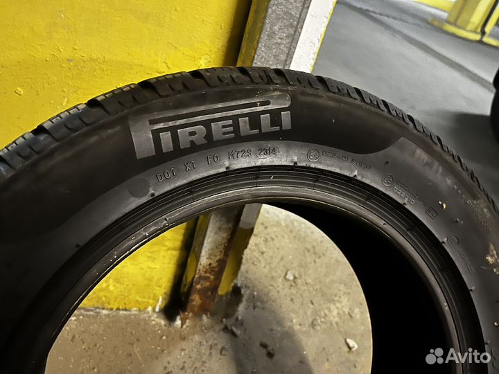 Pirelli Winter Sottozero 210 205/60 R16