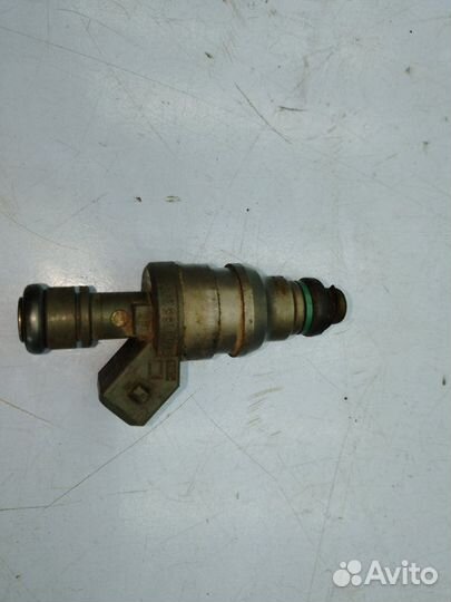 Форсунка топливная Mercedes-Benz C-Class W202