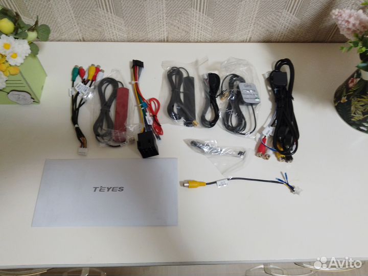 Продаю магнитолу teyes CC3