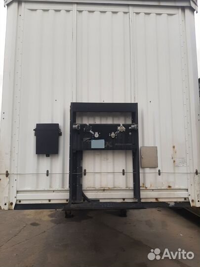 Полуприцеп шторно-бортовой Kassbohrer XS, 2016