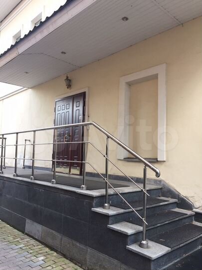 Здание, 411 м²