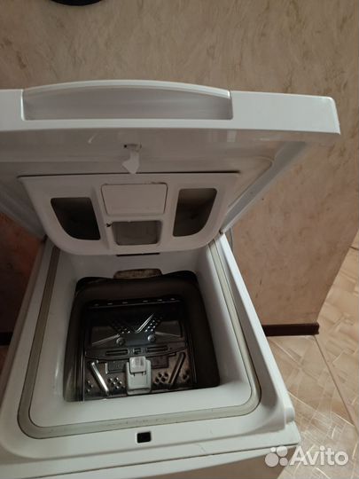 Стиральная машина с вертикальной загрузкой