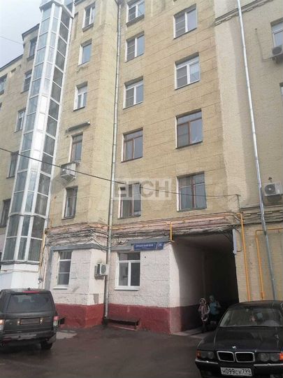 Комната 30 м² в 4-к., 6/6 эт.