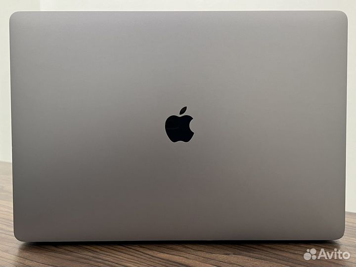 Новый macbook pro 16