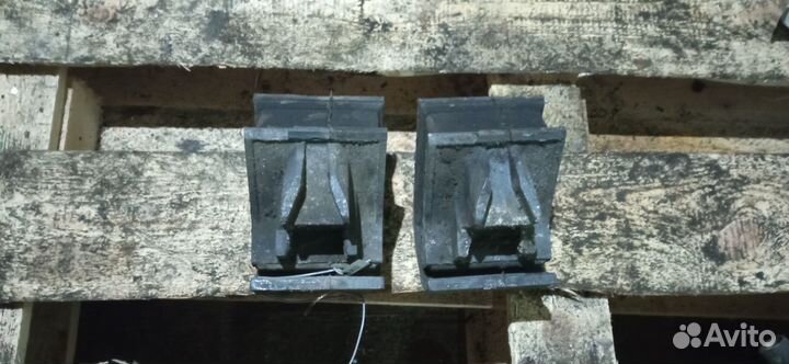 Подушка крепления двигателя передняя DAF XF 105