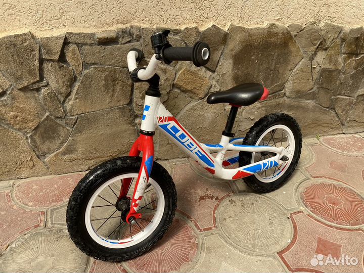 Беговел велобег cube