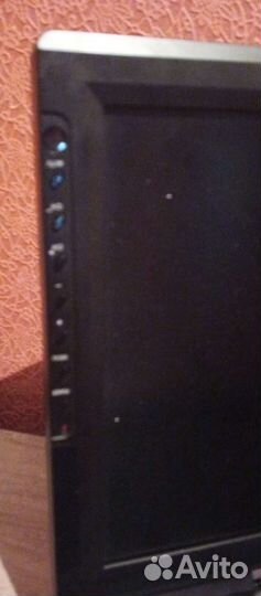 Потолочный монитор в авто