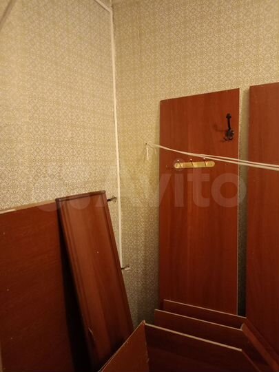 Комната 13 м² в > 9-к., 2/4 эт.