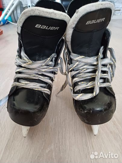 Хоккейные коньки bauer