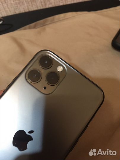 iPhone 11 Pro, 64 ГБ