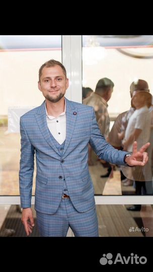 Ведущий на мероприятие