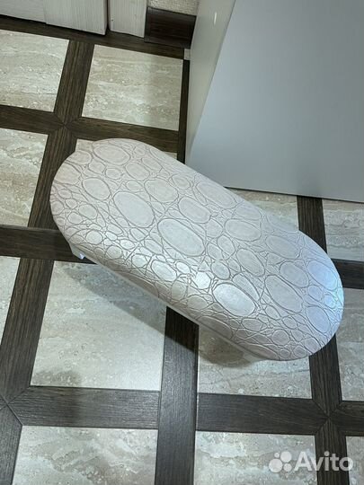 Подставка для рук маникюрная