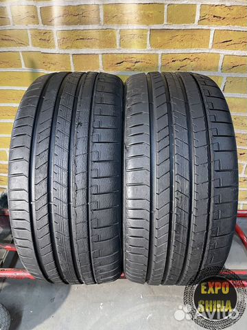Pirelli P Zero PZ4 255/30 R20