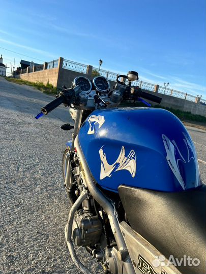 Honda cb1