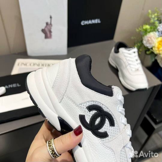 Женские кроссовки chanel