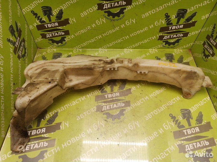 Бачок омывателя Ford Focus 2 1.8 qqdb 2010Г.в