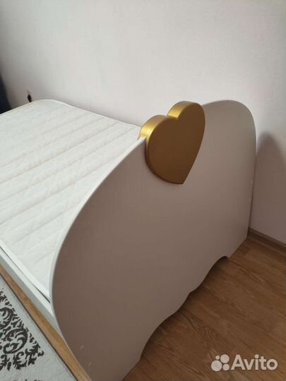 Детская кровать от 3 лет с матрасом бу