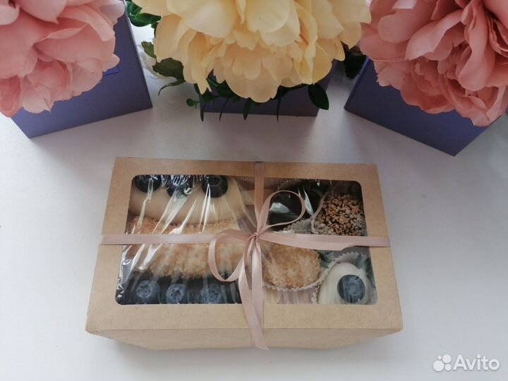 Наборы из клубники и бананов в шоколаде Казань