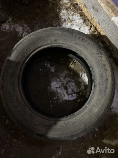 Bridgestone Dueler H/T D687 225/65 R17