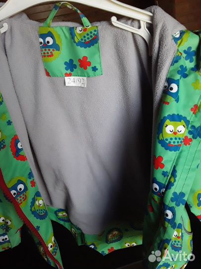 Куртка-ветровка на 2-3 года для девочки