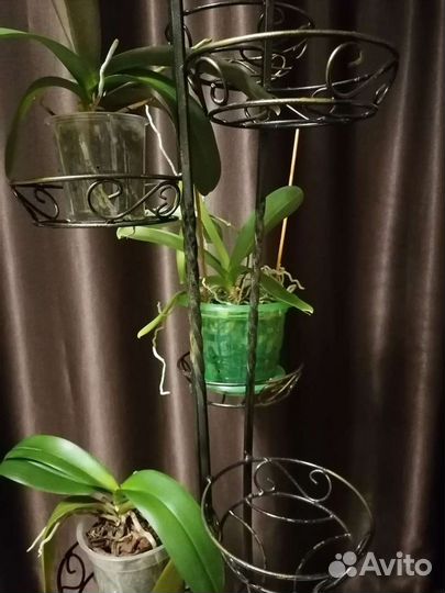 Подставка для цветов напольная