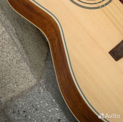 Cort L100C-NS - концертная гитара из массива ели