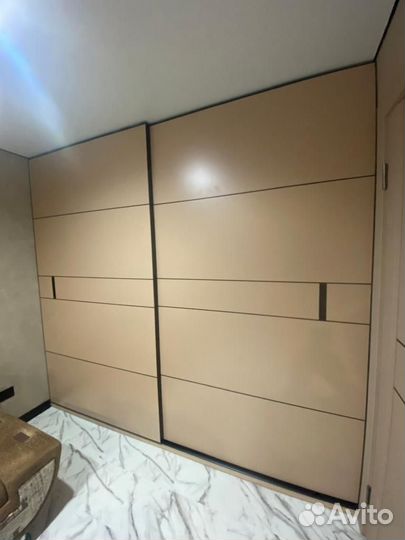 Изготовление встроенных шкафов-купе на заказ