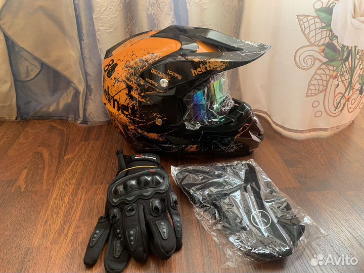 Кросовый шлем новый + очки перчатки подшлемник