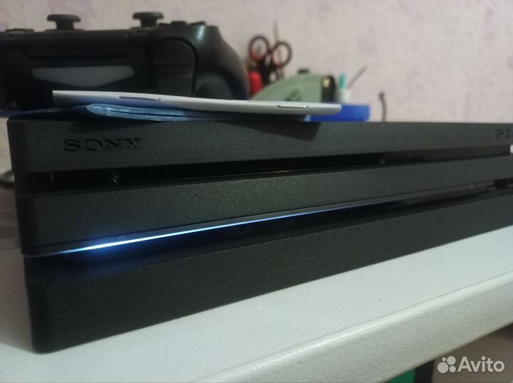 Sony playstation 4 PS4 pro 1tb