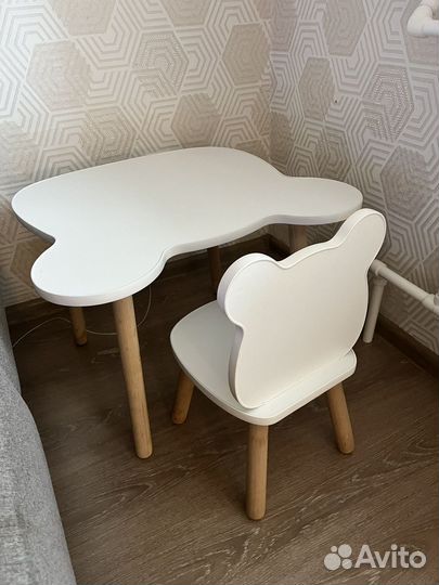 Детский стол и стул