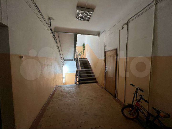 3-к. квартира, 71 м², 2/4 эт.