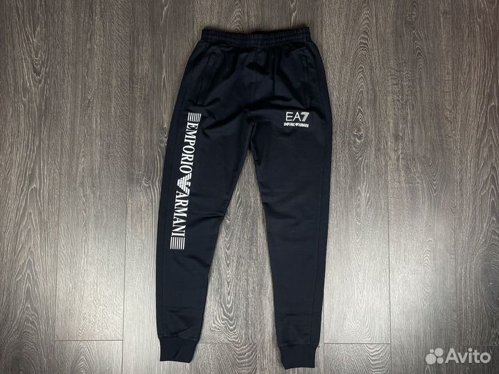 Спортивный костюм Emporio Armani