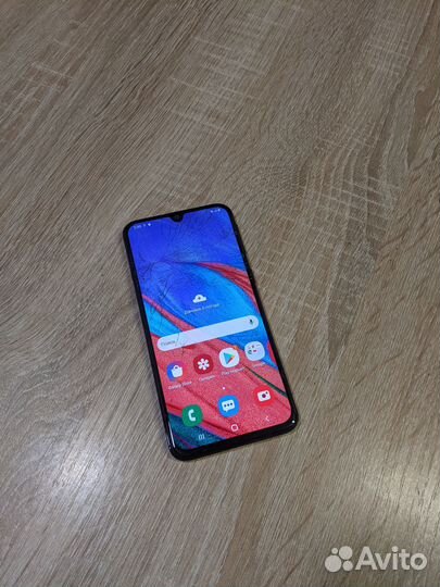 Samsung Galaxy A40, 4/64 ГБ