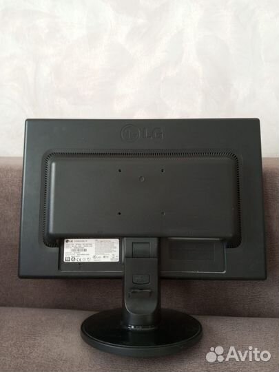 Монитор LG