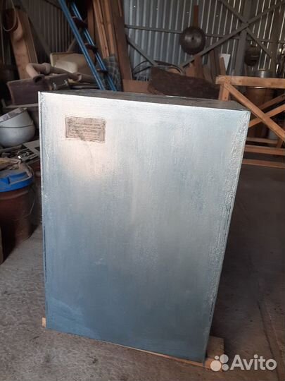 Сейф несгораемый