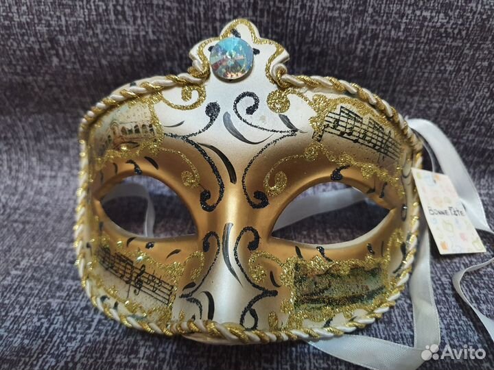 Маска карнавальная
