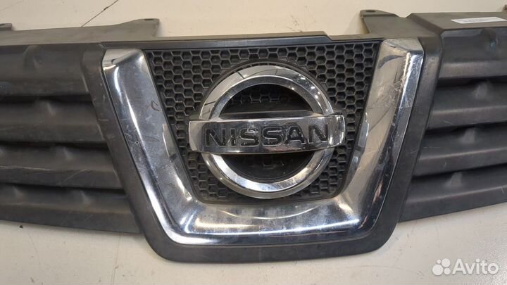 Решетка радиатора Nissan Qashqai