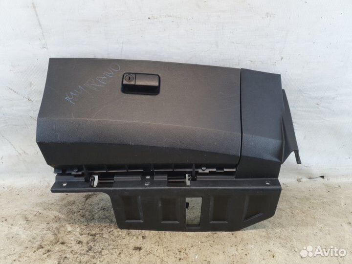 Бардачок Nissan Murano Z50 VQ35DE 2003