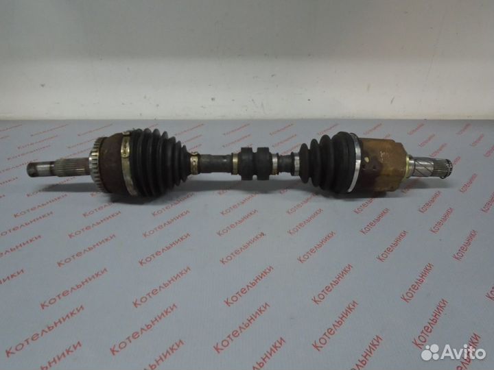 Nissan 39101-AV911 Вал приводной левый