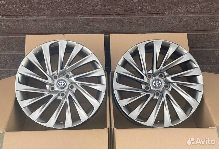 Диски R18 5x114.3 Toyota Camry, Rav4 Lexus RX, NX