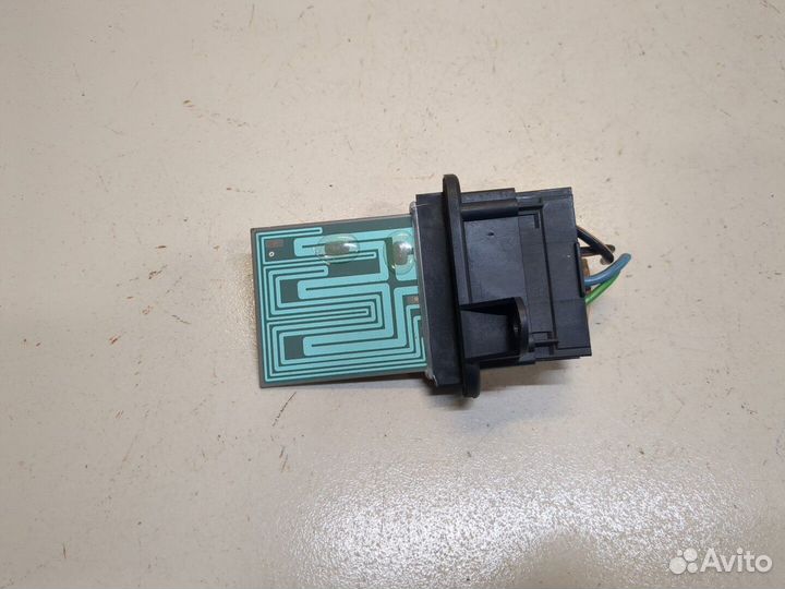 Сопротивление отопителя Jeep Liberty, 2004