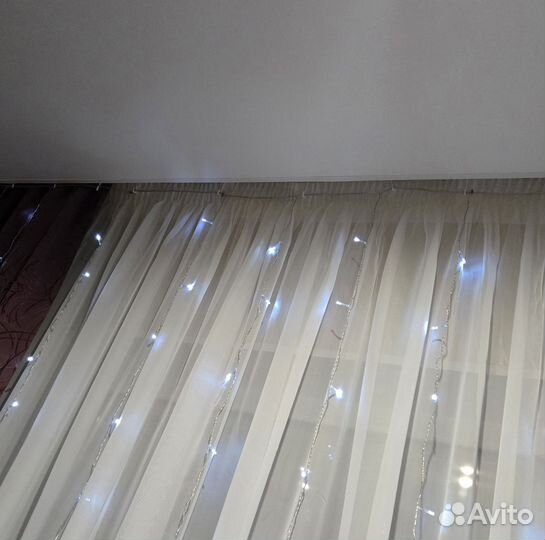 Крючки для гирлянды