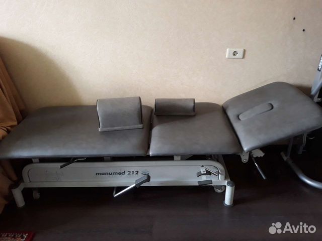 Массажный стол