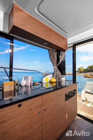 Катер Merry Fisher 1095 FLY