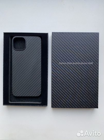 Карбоновый чехол для iPhone 13 (Pitaka)