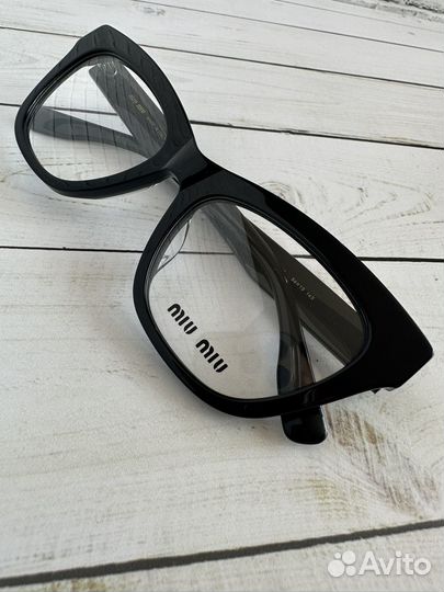 Очки Miu Miu