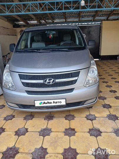Hyundai Grand Starex 2.5 AT, 2015, 228 000 км