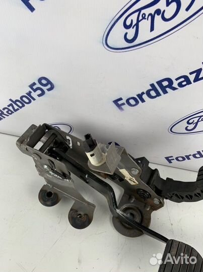 Педаль Газ-Тормоз Renault Fluence L30R 2009-2017