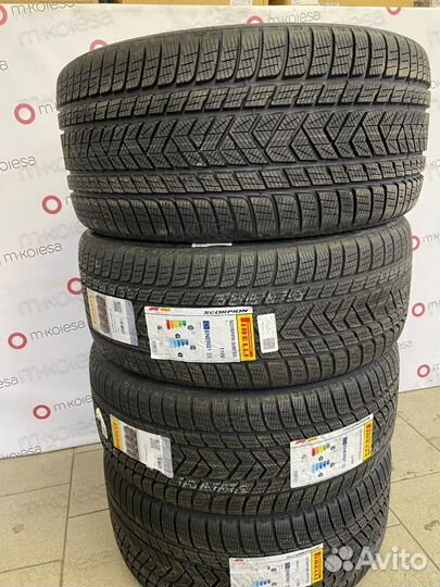 Pirelli Scorpion Winter 325/40 R22